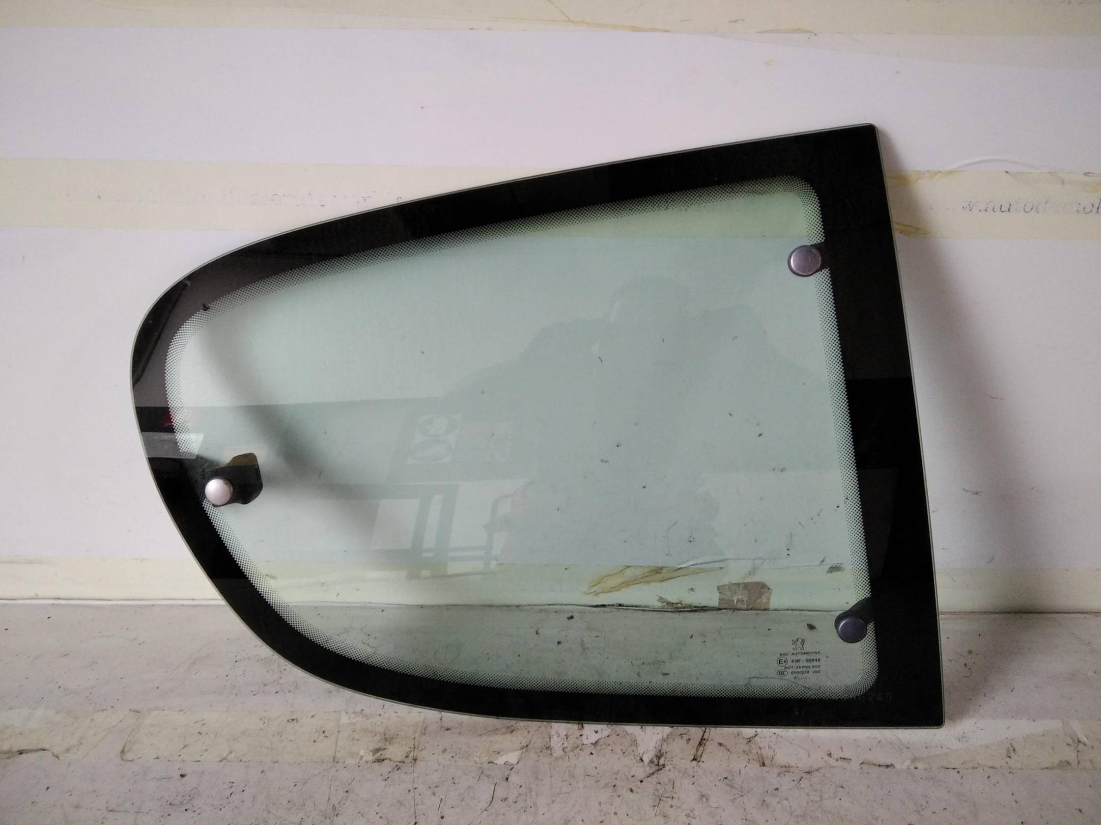 Fisso atermico parafango post. dx.